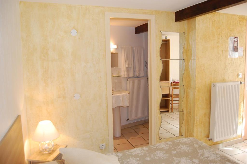 Du Bord Des Eaux - Demi-pension Assuree Sur Reservation 3* Saint-Amand-les-Eaux